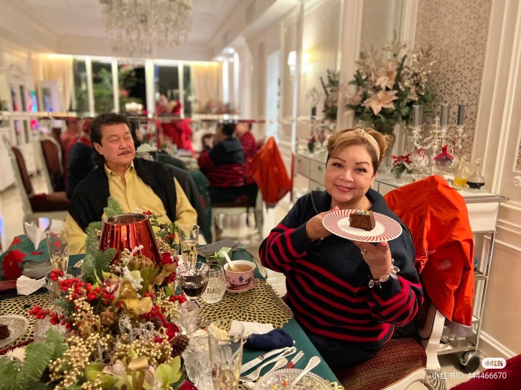 肥媽與黃錦燊。